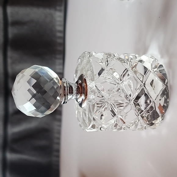 NWT. 3 Pieces of Clear Solid Decorative Look Bottles. - Picture 4 of 11